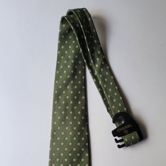 CHANEL Men's Vintage Tie 100% Silk Made in Italy green with cameillas - Picture 4 of 6